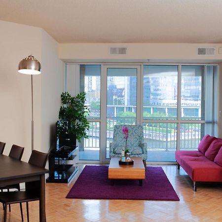 Dharma Home Suites Jc At Exchange Place ジャージーシティ エクステリア 写真