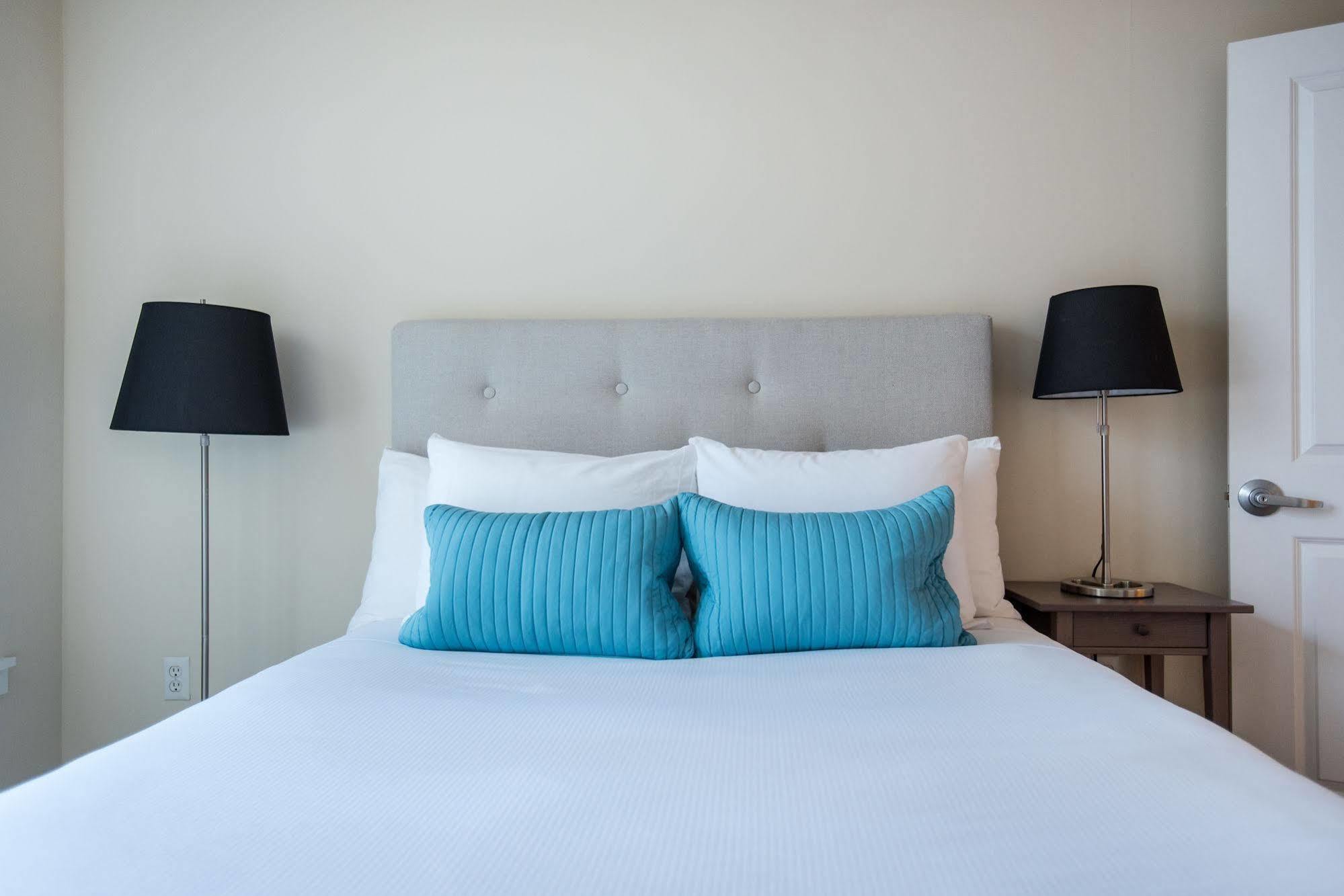 Dharma Home Suites Jc At Exchange Place ジャージーシティ エクステリア 写真