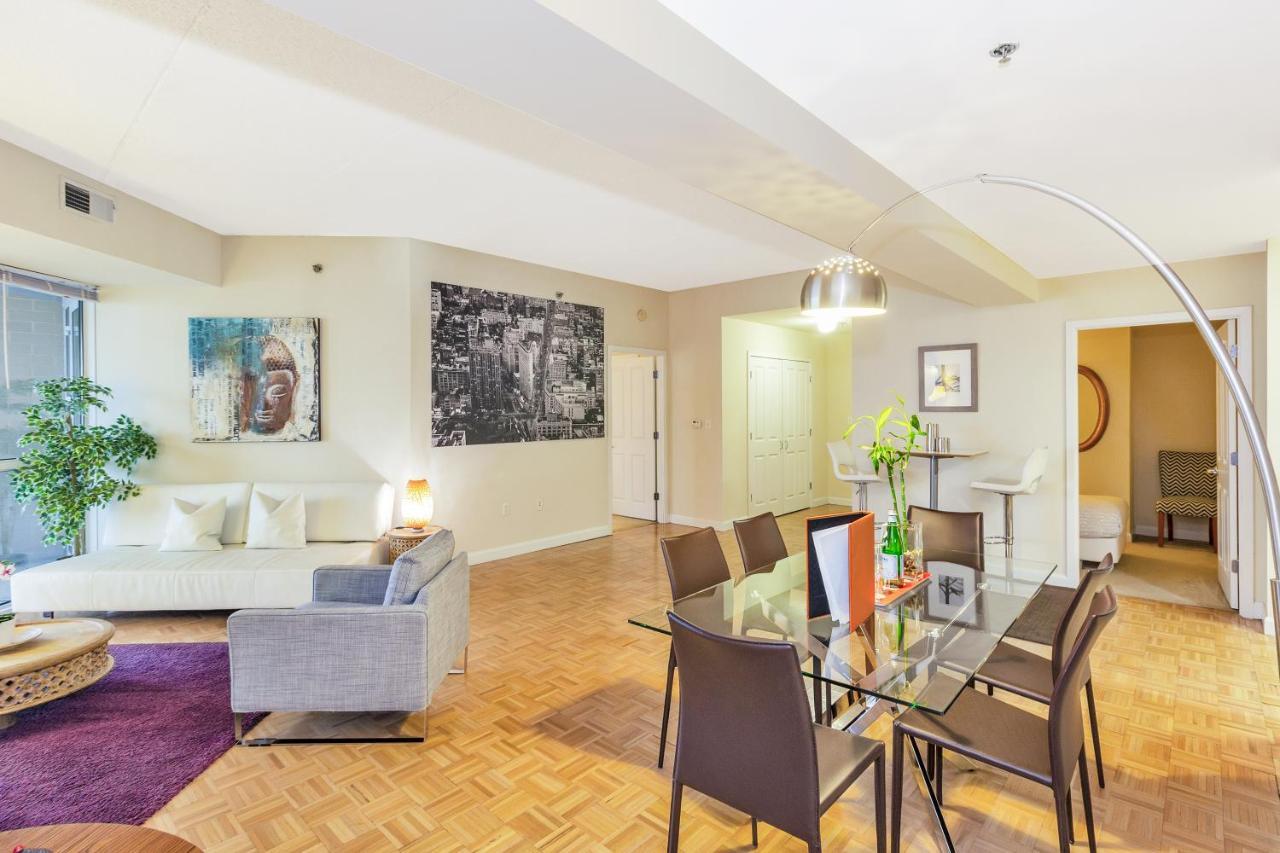 Dharma Home Suites Jc At Exchange Place ジャージーシティ エクステリア 写真